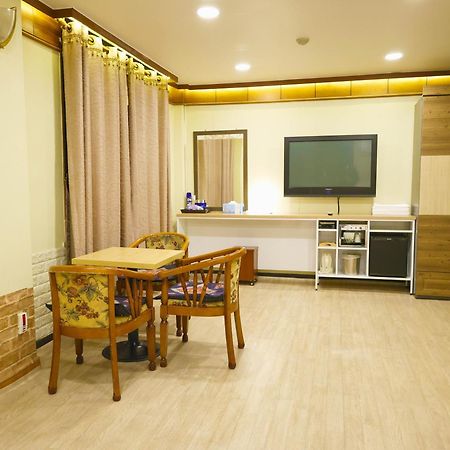 Goodstay Andong Park Hotel Buitenkant foto