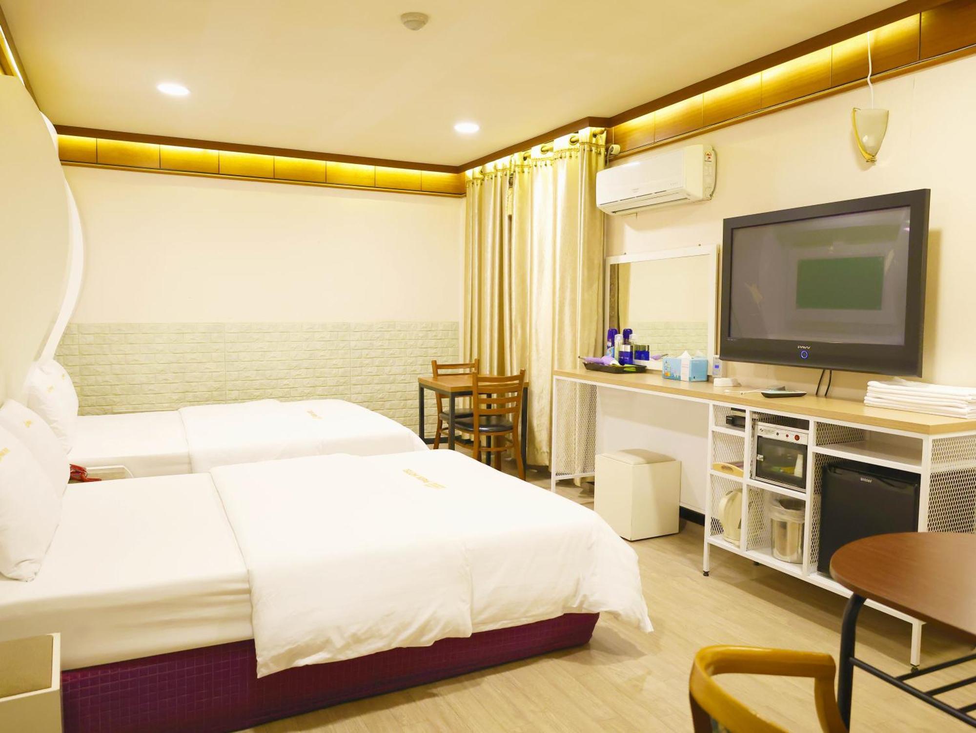 Goodstay Andong Park Hotel Buitenkant foto